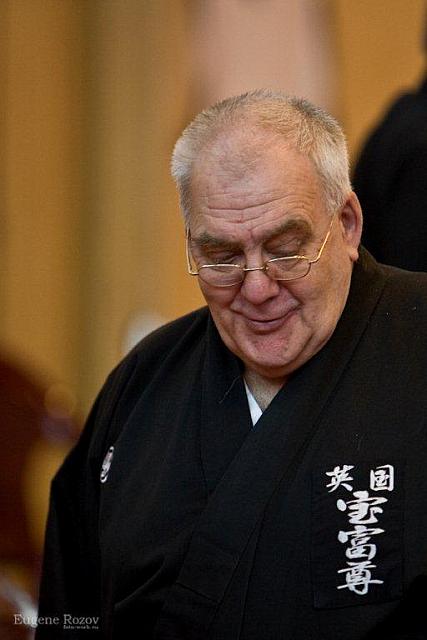 JOCK HOPSON Sensei 1-й "Ч.Р."по иаидо 02.04.2011.